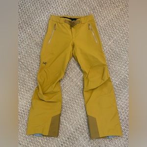 Arc’teryx Sabre LT Men’s Ski Pants Size Small Yukon Color